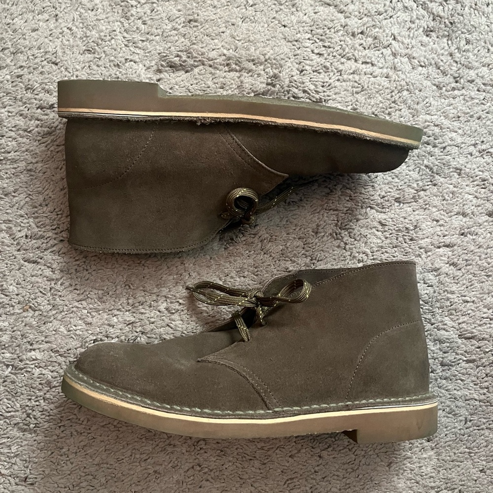 Clarks Suede Desert Chukka Boots